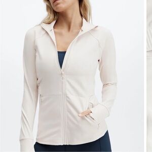 Fabletics Trinity Performance Jacket in Egret (Ivory) size Medium
